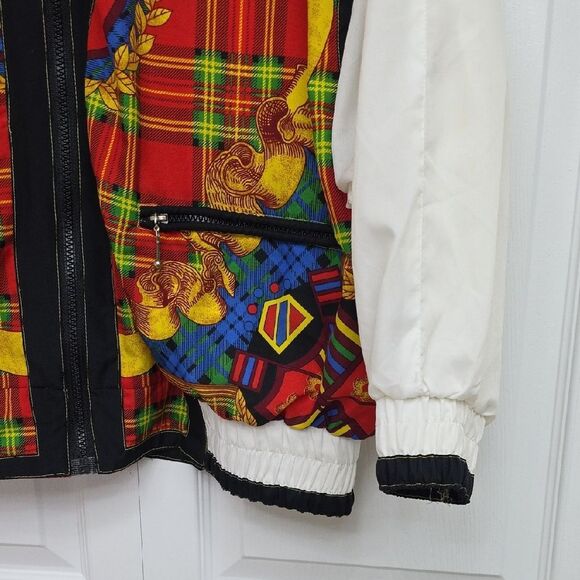 Janeve Vintage 90s Plaid Jacket with Crest Design - Picture 4 of 9